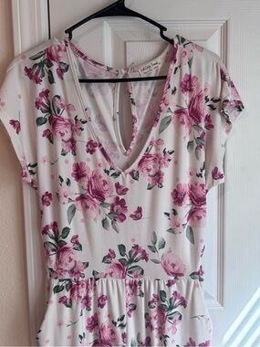 Floral Jumpsuit with lots of details!
